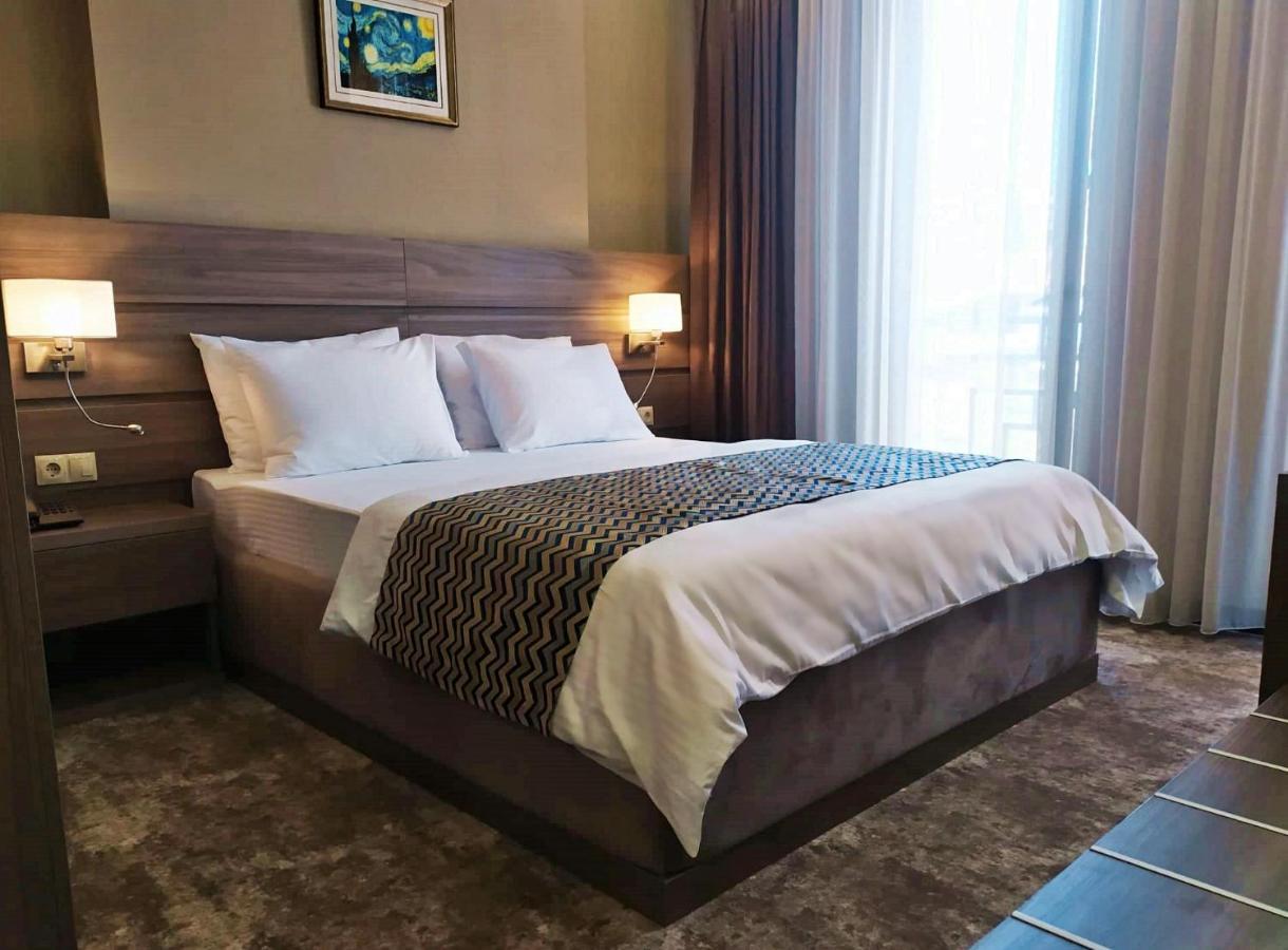 Vinum Hotel Tbiliszi Kültér fotó